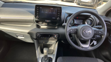 Toyota Yaris 1.5 Hybrid Design 5dr CVT Hybrid Hatchback